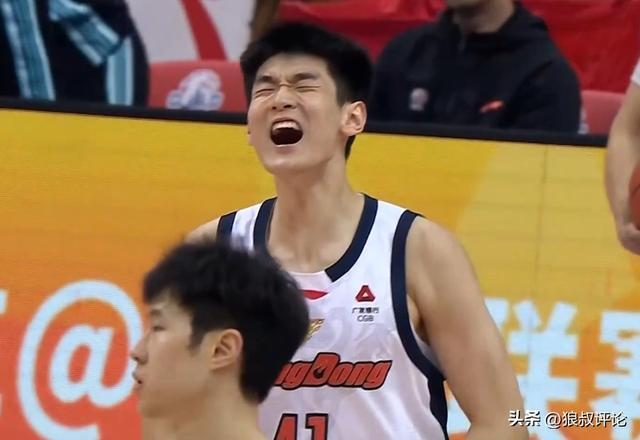 生涯之夜!王洪泽22分8板创赛季新高 加时关键扣篮激情怒吼